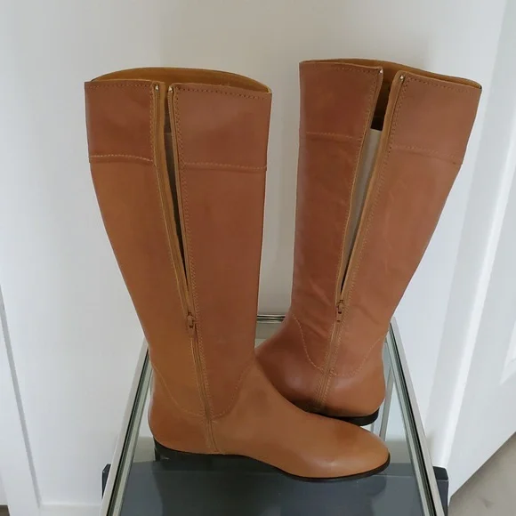 Love David&Richard women’s Camel Knee-High Leather Boots Size 40 like new in box - Picture 2 of 9